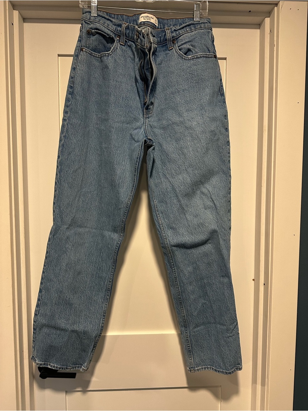 Abercrombie & Fitch Light Blue 90’s Straight Women’s Jeans